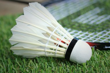 Shuttlecocks badminton raket ile