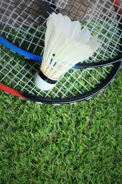 Shuttlecocks badminton raket ile