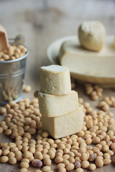Tofu mit Sojabohnen — Stockfoto