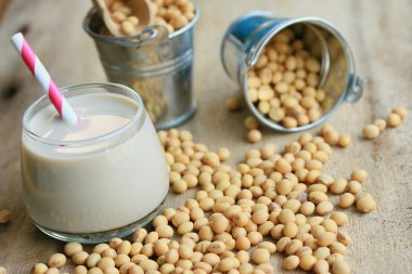 Soya sütü soya ile