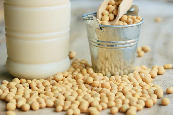 Soy milk with soybean — Stock Photo, Image