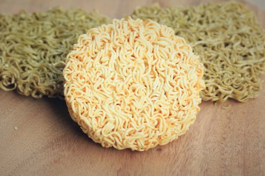 yığın anlık erişte kurutulmuş