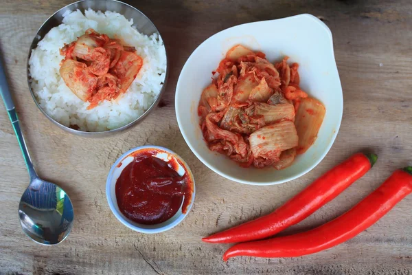 Kimchi e riso al vapore — Foto Stock