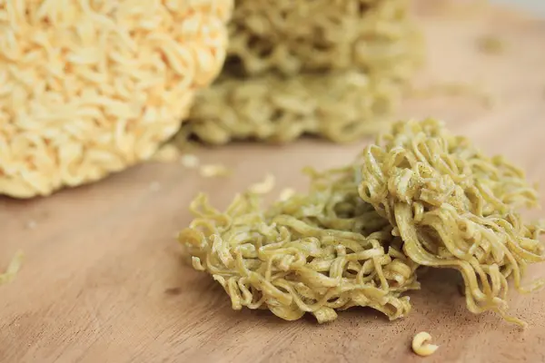 yığın anlık erişte kurutulmuş