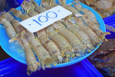 pazarda taze kerevit