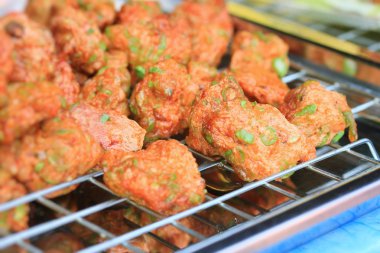 Kızarmış Balık patty pazarında