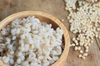 pişmiş lezzetli pirinç arpa