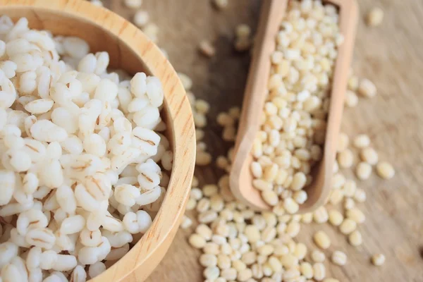 Sabrosa cebada de arroz cocida —  Fotos de Stock