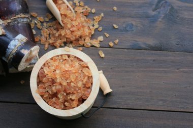 Organik kahverengi şeker kamışı