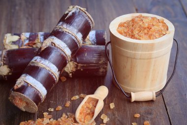 Organik kahverengi şeker kamışı