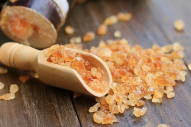 Organik kahverengi şeker kamışı