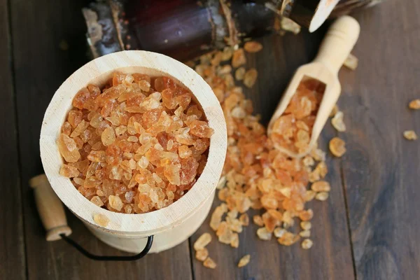 Organik kahverengi şeker kamışı