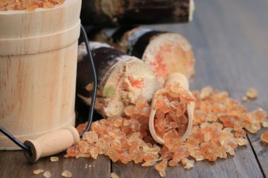 Organik kahverengi şeker kamışı