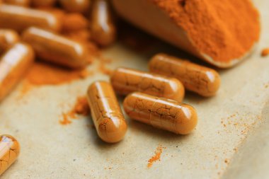 Çok zerdeçal kapsül