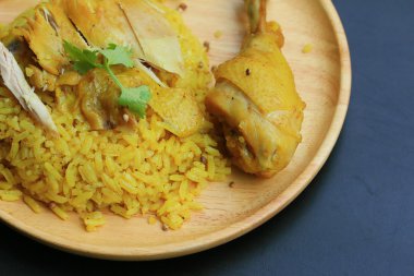 Tavuk biryani pirinç