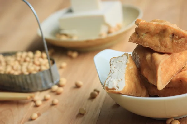 Smažené tofu a semen — Stock fotografie