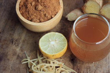 Zencefil suyu şeker