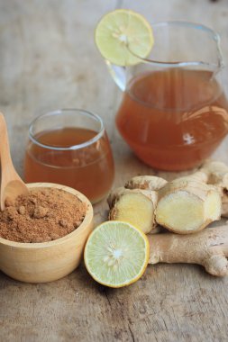 Zencefil suyu şeker