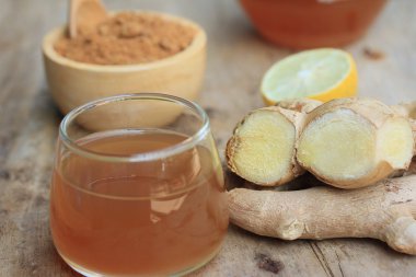 Zencefil suyu şeker