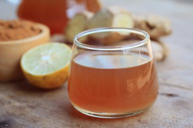 Zencefil suyu şeker