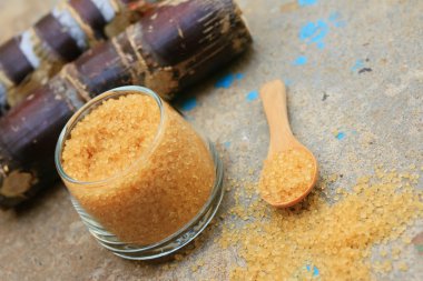 Organik kahverengi şeker tatlı