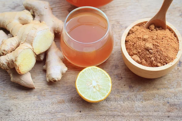 Ginger juice with sugar — Stock Photo, Image