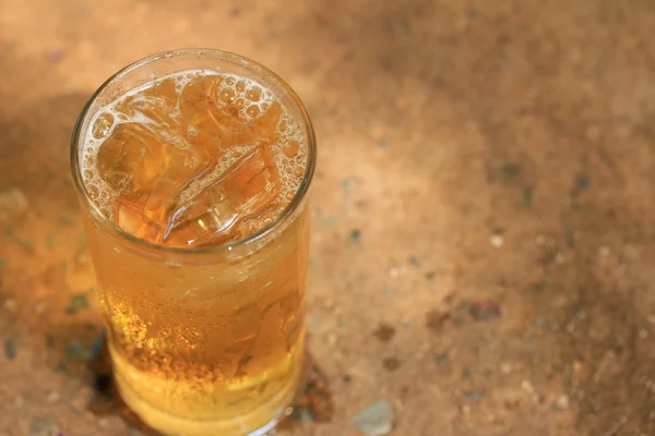 Bira cam buz ile — Stok fotoğraf