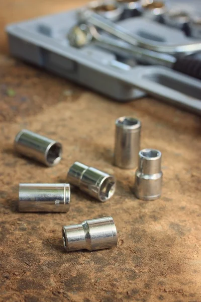 İngiliz anahtarı baş bits tornavida için kutu