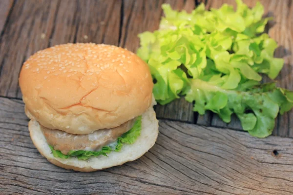 domates soslu hamburger