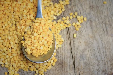 soya tohumları üzerinde ahşap