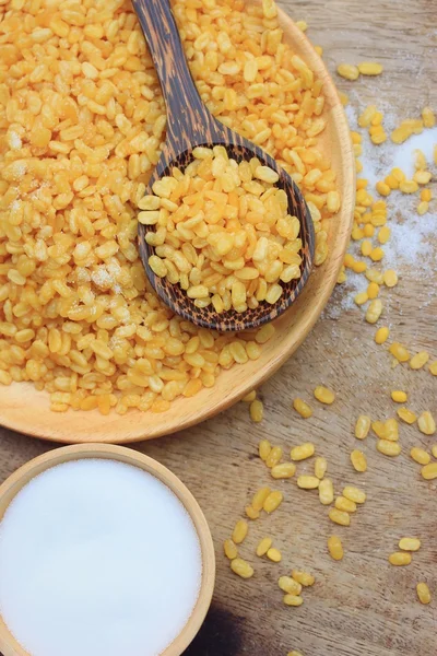 Tuz ile soya tohumları — Stok fotoğraf