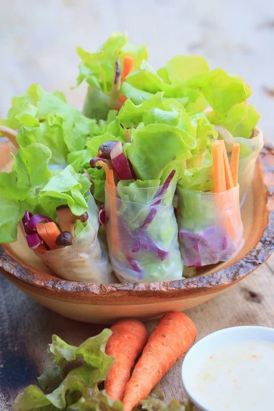 Rollo de ensalada con verduras —  Fotos de Stock