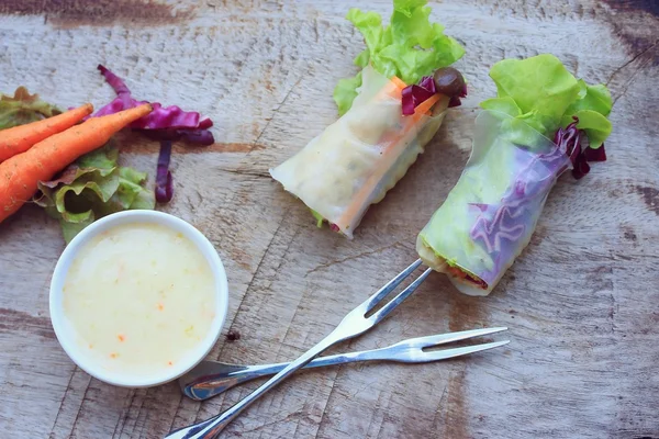 Rotolo d'insalata con vegetale — Foto Stock