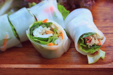 sebzeli erişte rulo