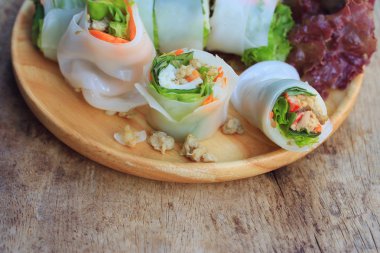 sebzeli erişte rulo