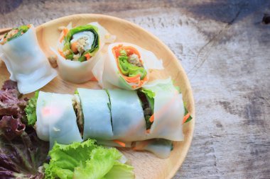 sebzeli erişte rulo