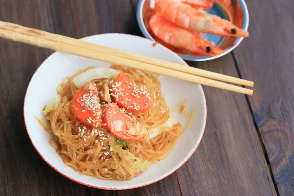 Karides ile Kore erişte