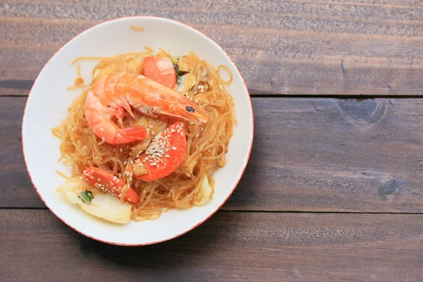 Mie Korea dengan udang — Stok Foto