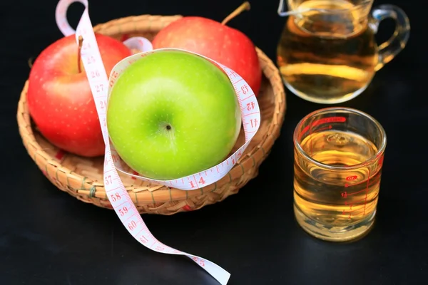 Apple juice och frukt — ストック写真