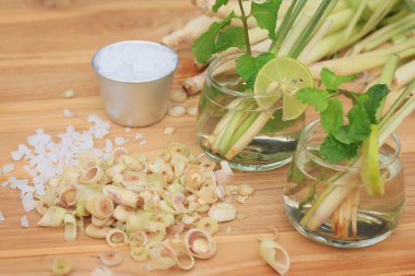 Herb içki limon otu