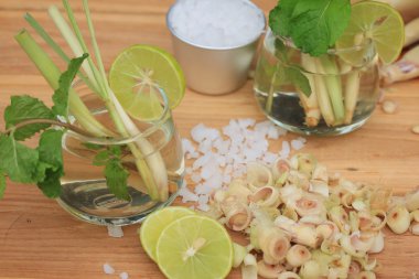 Herb içki limon otu