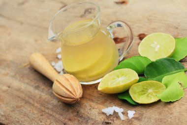 Herb içki limon suyu