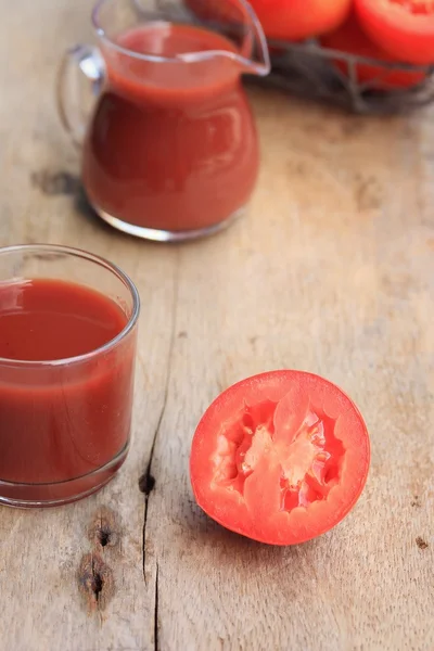 Tomato juice and fresh — Stock Photo, Image