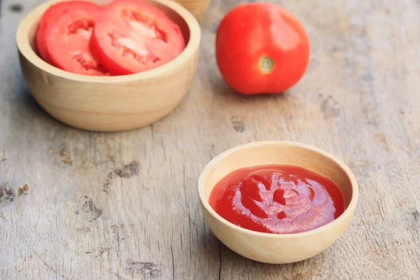 トマトソースと新鮮な — ストック写真