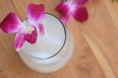 lezzetli taze hindistan cevizi içki