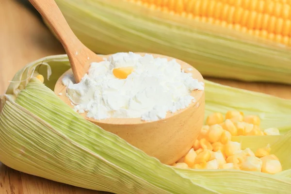 Cornflour and fresh corn — Stock Photo, Image