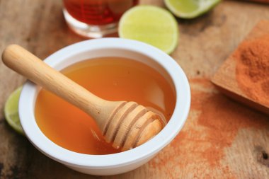 bal limon ile toz tarçın