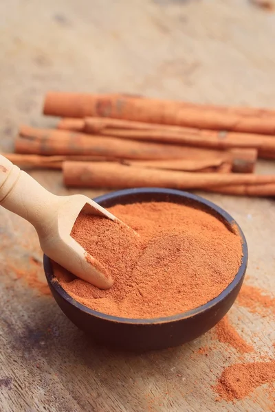 strick ile toz tarçın