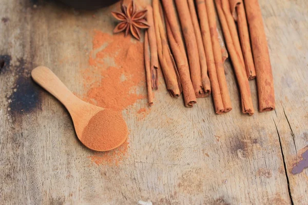 strick ile toz tarçın