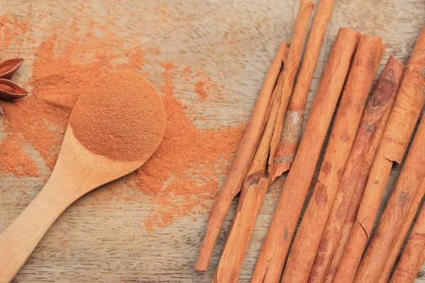 strick ile toz tarçın